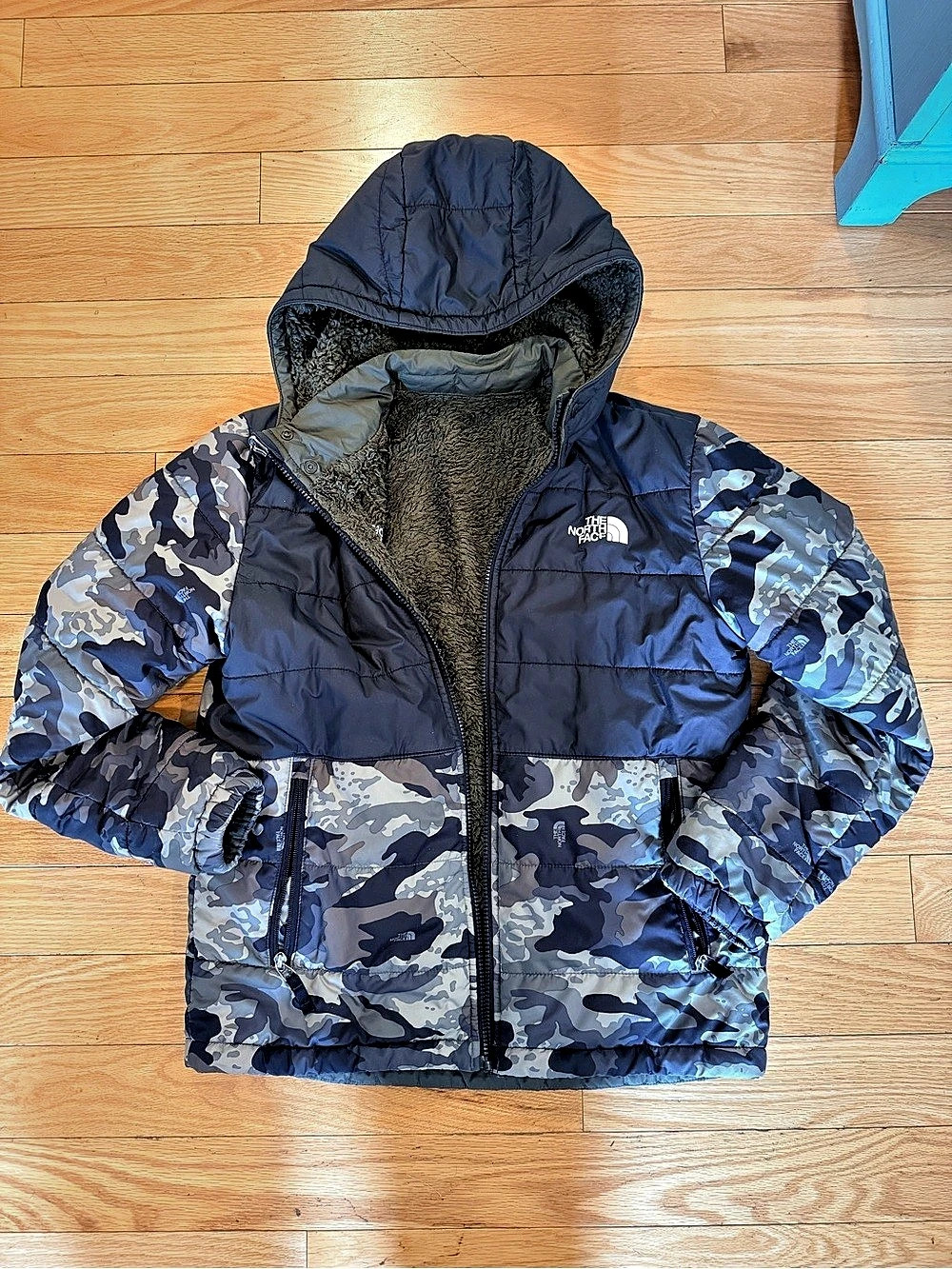 The North Face Boys Reversible Perrito Hooded Jacket Boys XL Camo